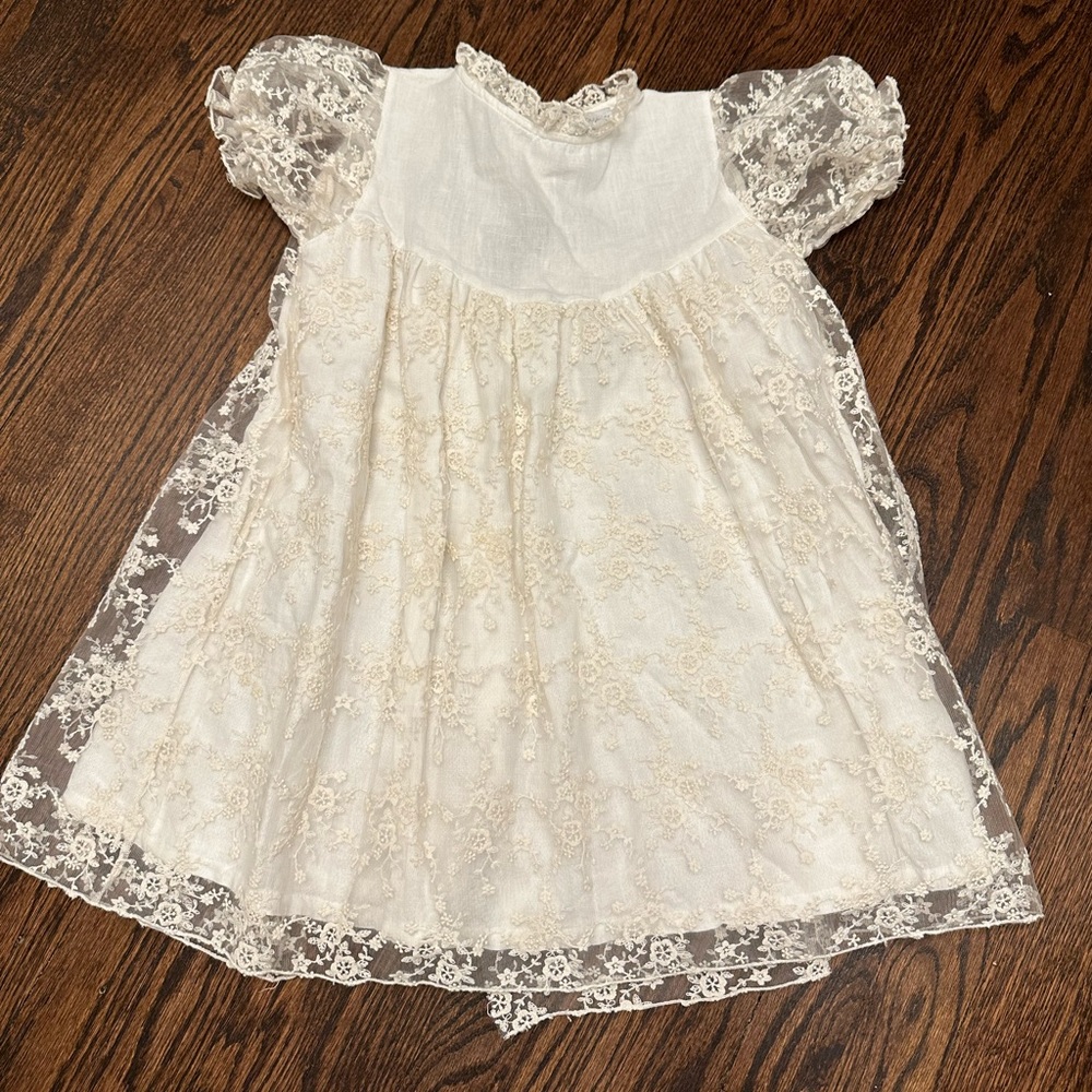 Bebe Organic lace dress